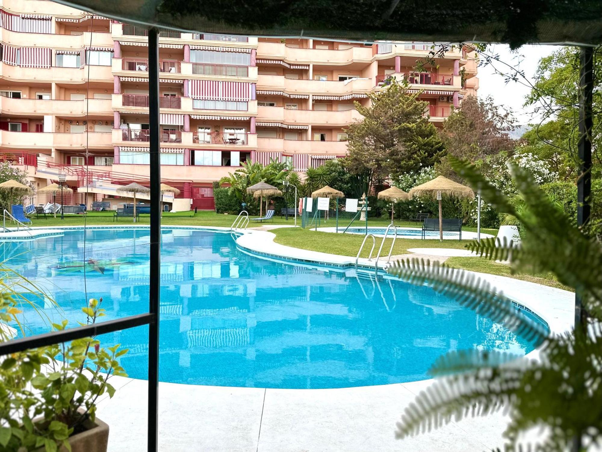 Studio In Costa Del Sol, Sea, Sunshine & Views Фуeнхирола Екстериор снимка