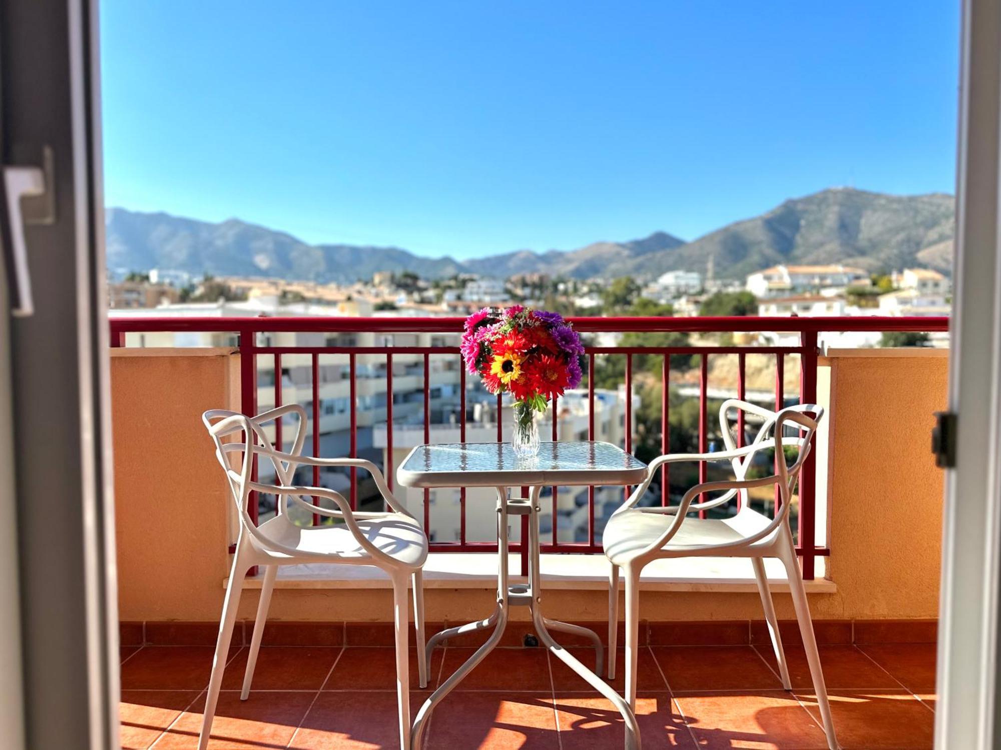 Studio In Costa Del Sol, Sea, Sunshine & Views Фуeнхирола Екстериор снимка